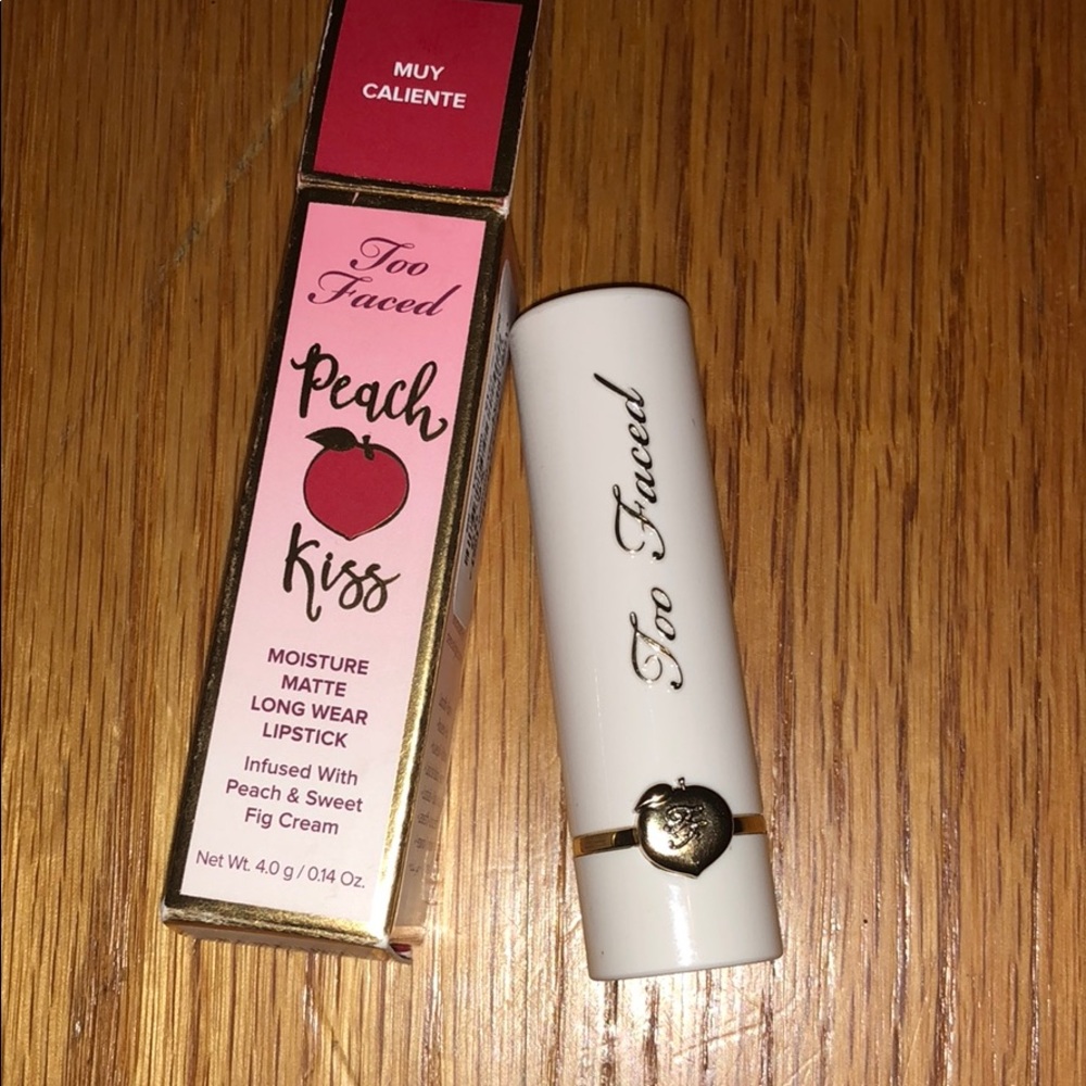 TOO FACED peach moisture matte lipstick - Picture 3 of 5